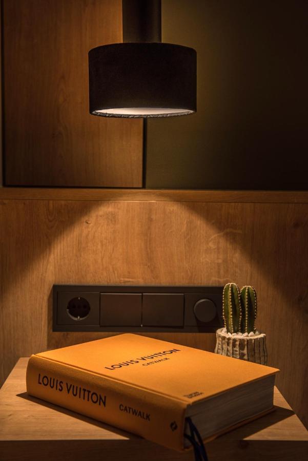 Relaxo Collection Luxury Suites In The Heart Of Heraklion Exterior photo