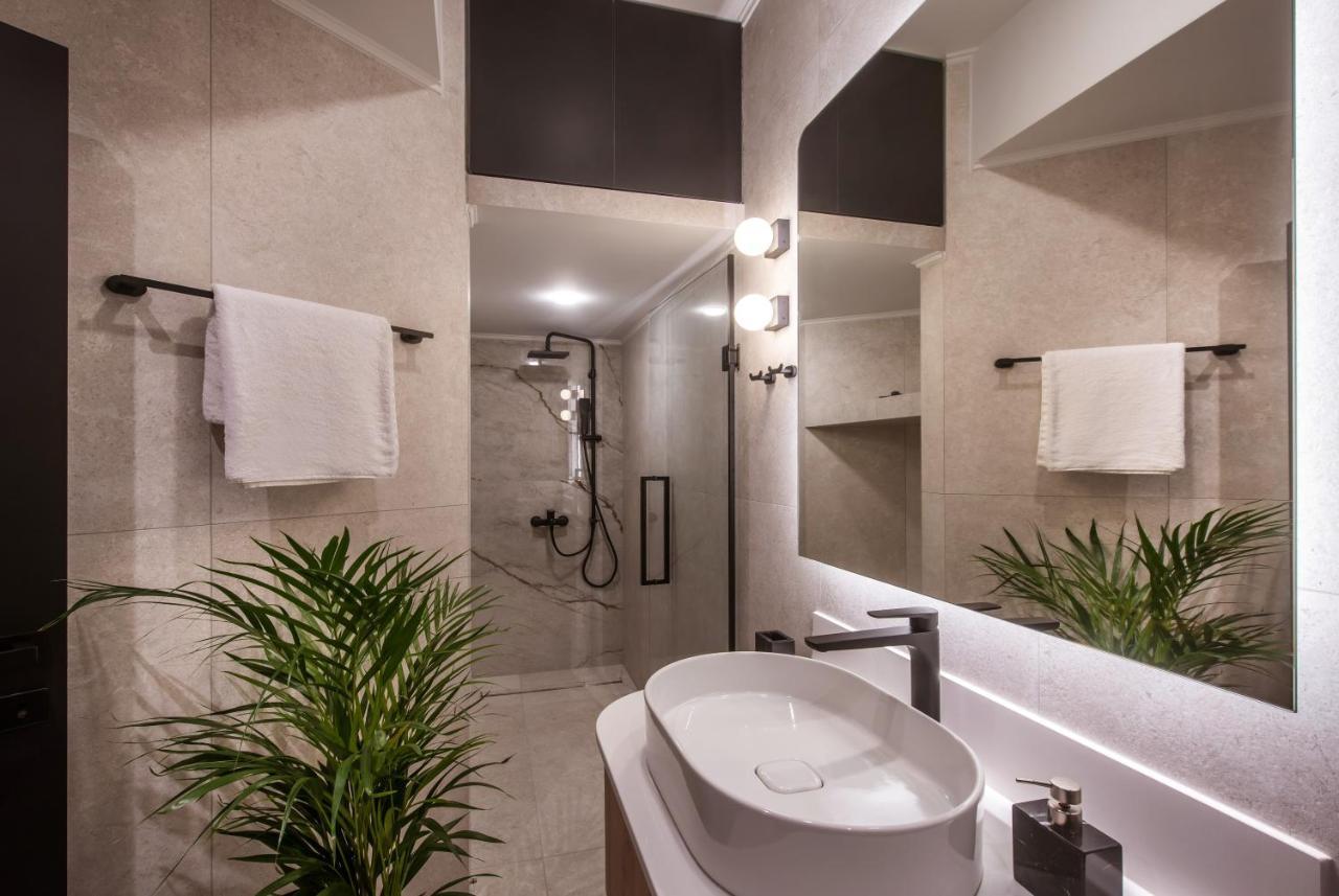 Relaxo Collection Luxury Suites In The Heart Of Heraklion Exterior photo